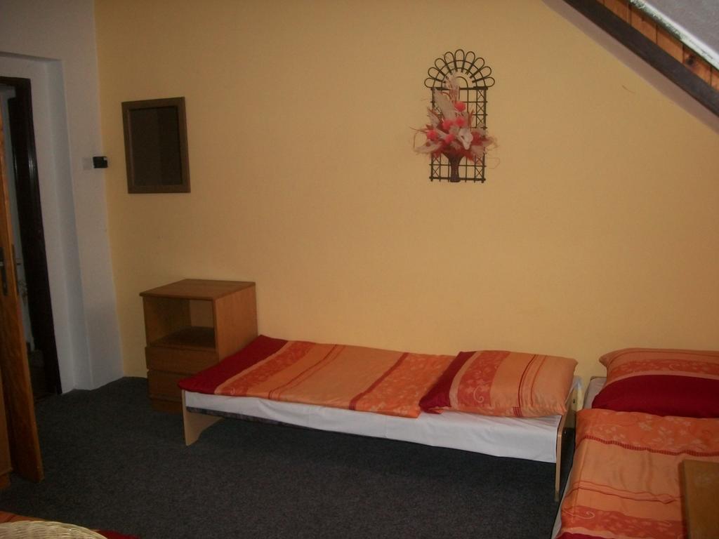 Pension U Loupezaku Hotel Jetrichovice  Bilik gambar